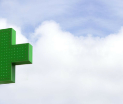 Comment une pharmacie en ligne comme Pharmazon peut-elle soutenir les pharmacies de proximité ?